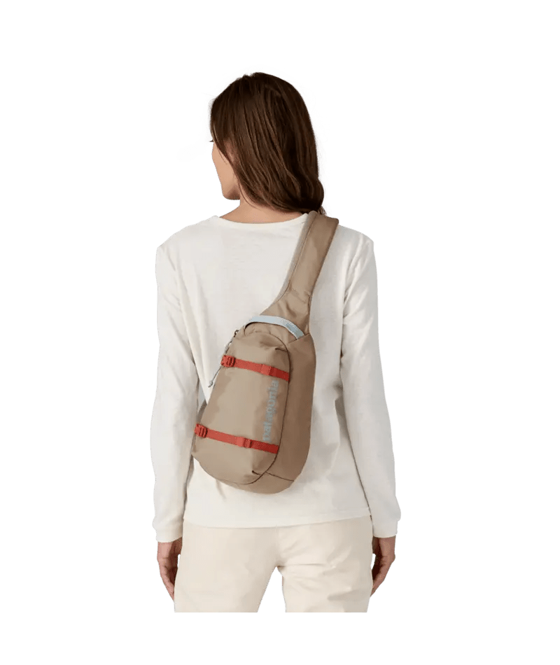 Atom Sling 8L in Seabird Grey | Patagonia Bend