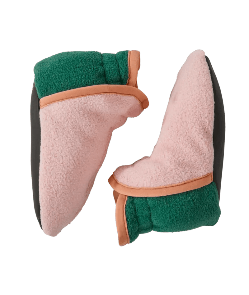 Baby Synchilla™ Booties in Conifer Green | Patagonia Bend