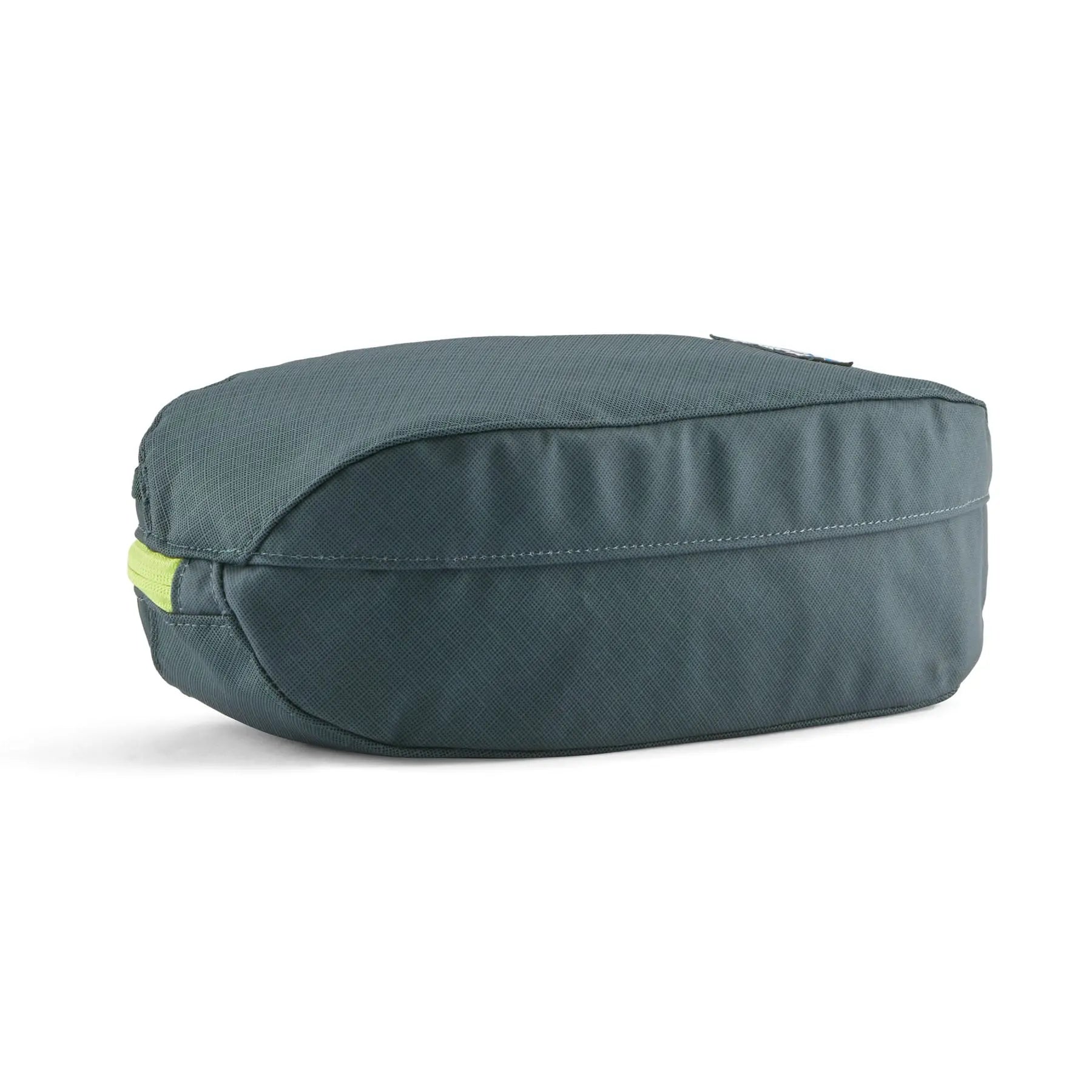 Black Hole® Cube 3L in Nouveau Green | Patagonia Bend