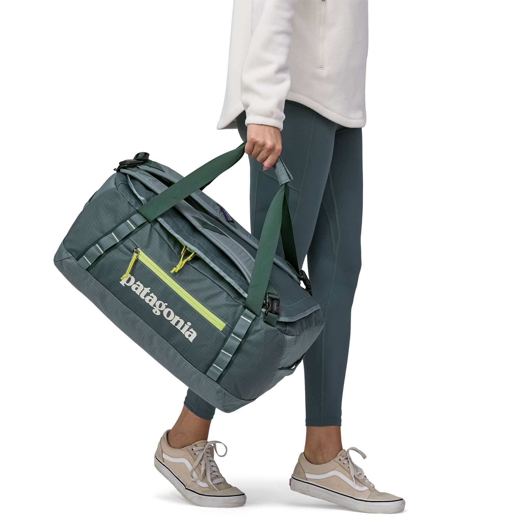 Black Hole Duffel 40L in NOUVEAU GREEN | Patagonia Bend