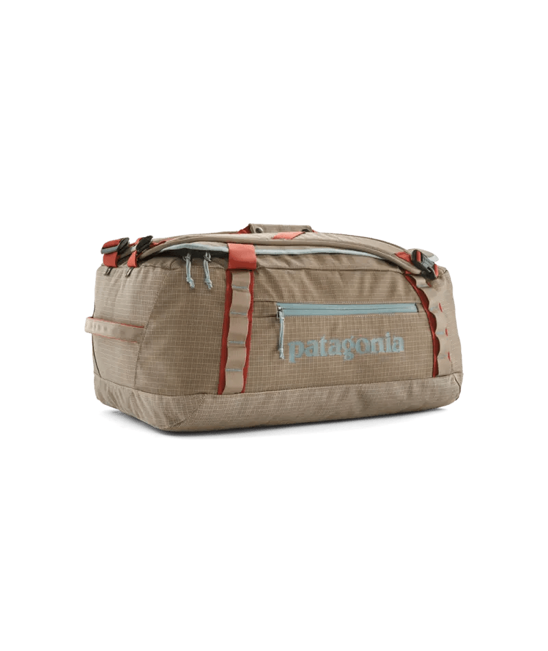 Black Hole® Duffel 40L in Seabird Grey | Patagonia Bend