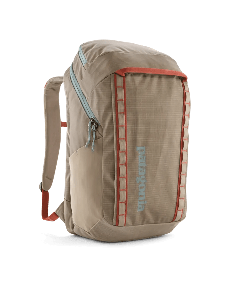 Black Hole® Pack 32L in Seabird Grey | Patagonia Bend