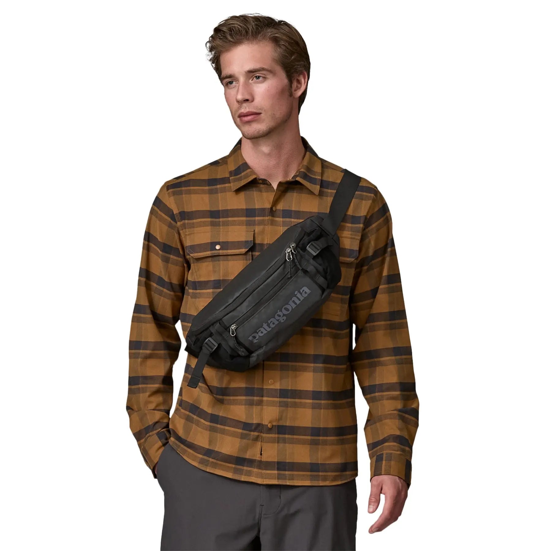 Black Hole® Waist Pack 5L in Black | Patagonia Bend