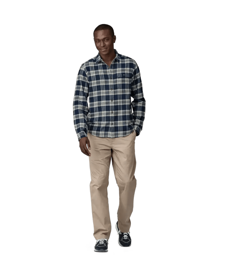 Men's Long - Sleeved Lightweight Fjord Flannel Shirt in Base Camp: New Navy | Patagonia Bend