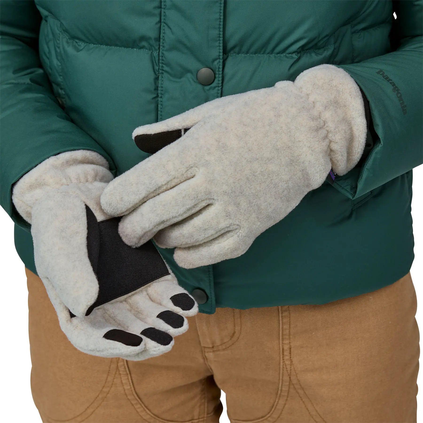 Synchilla™ Gloves in Oatmeal Heather | Patagonia Bend